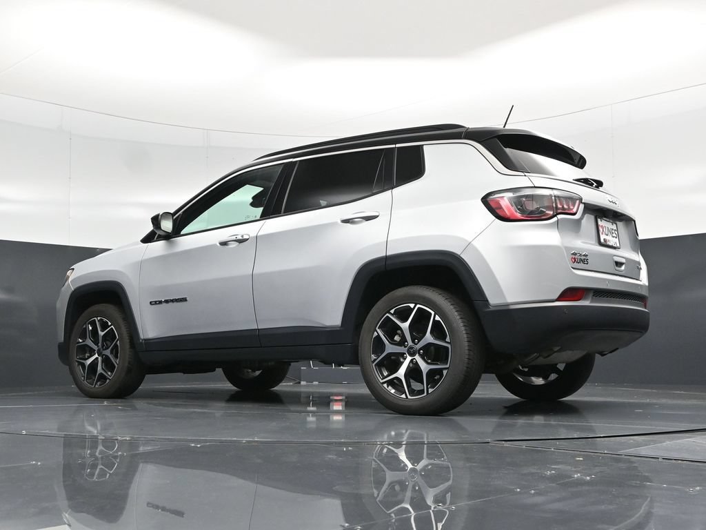 Used 2025 Jeep Compass Limited AWD/4WD image 59