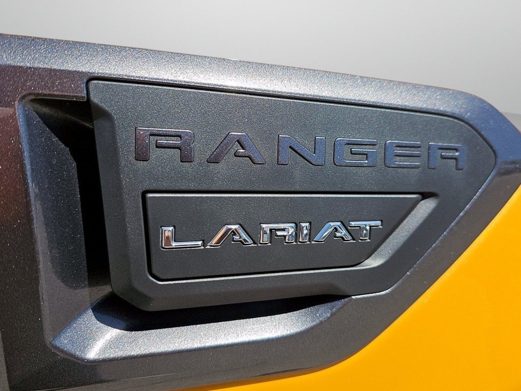 Certified 2021 Ford Ranger Lariat w/ Tremor Off-Road Package AWD/4WD image 19