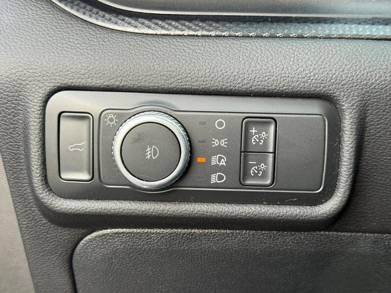 Certified 2022 Ford Explorer ST-Line w/ Class IV Trailer Tow Package image 28