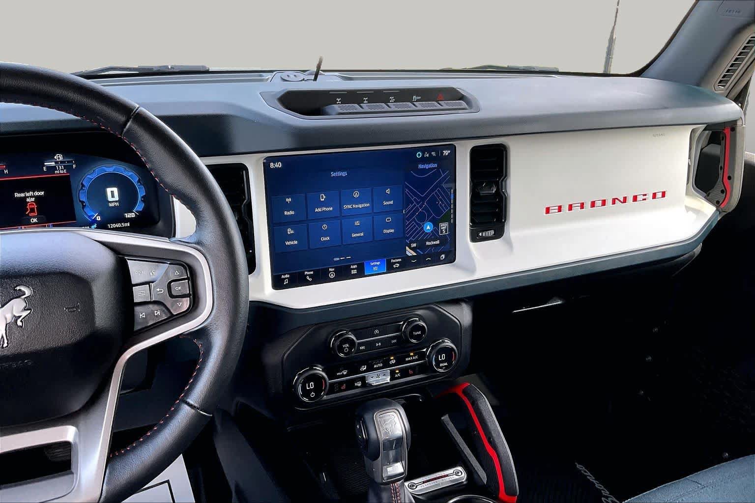 Certified 2025 Ford Bronco Heritage Edition AWD/4WD image 7