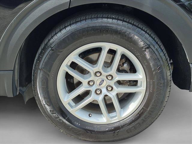 Certified 2025 Ford Explorer Active RWD image 24