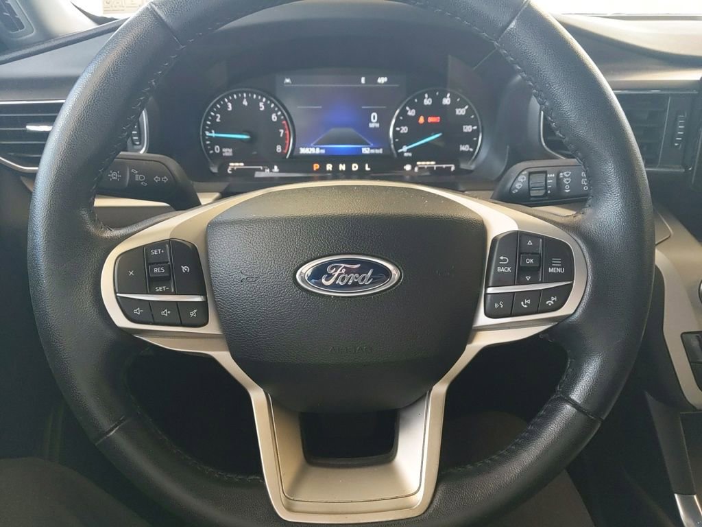Certified 2023 Ford Explorer XLT w/ Equipment Group 202A AWD/4WD image 16