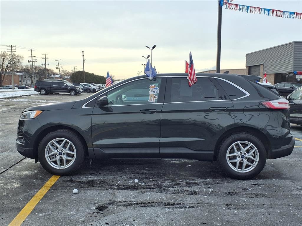 Certified 2022 Ford Edge SEL w/ Convenience Package image 2