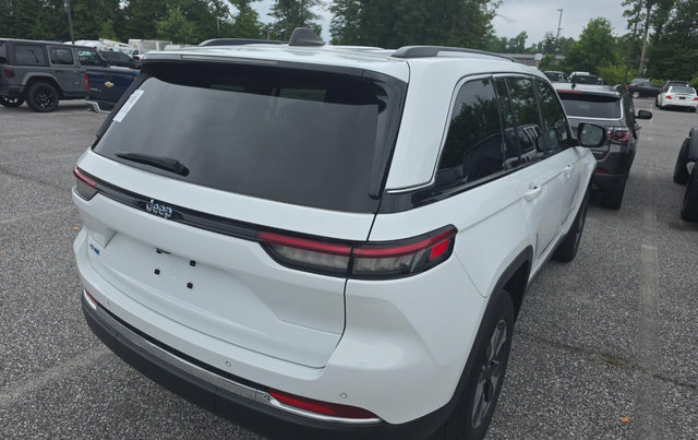 Used 2022 Jeep Grand Cherokee Limited 4xe AWD/4WD image 3