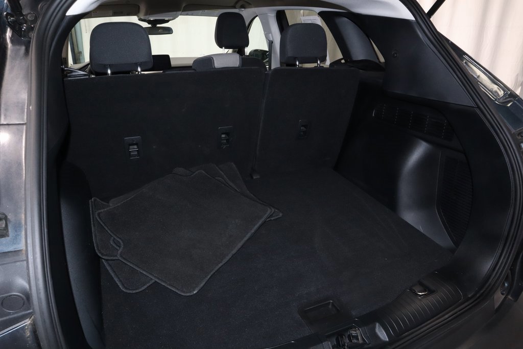 Certified 2022 Ford Escape SE w/ Cold Weather Package image 18