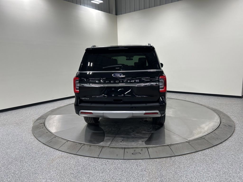 Certified 2024 Ford Expedition Limited image 4