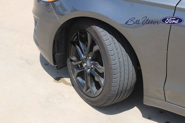 Certified 2020 Ford Fusion SE w/ Equipment Group 151A FWD image 9