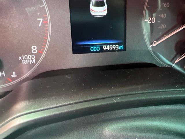 Used 2023 Toyota Corolla SE FWD image 2