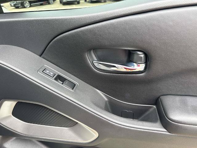 Used 2025 Nissan Frontier SV RWD image 14