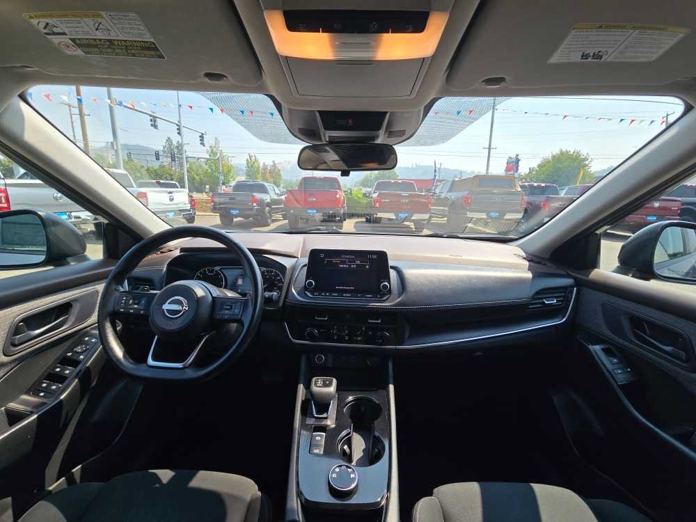 Used 2023 Nissan Rogue S AWD/4WD image 15
