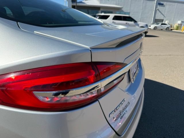 Certified 2018 Ford Fusion SE w/ Equipment Group 201A FWD image 8