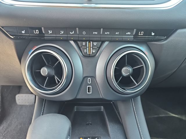 Used 2024 Chevrolet Blazer LT w/ Convenience Package FWD image 27