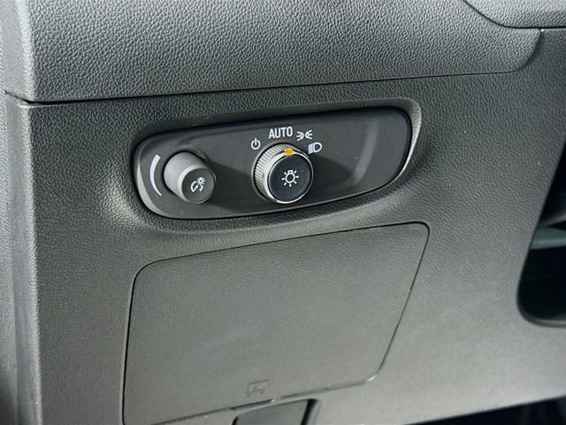 Used 2024 Buick Encore GX Sport Touring image 10