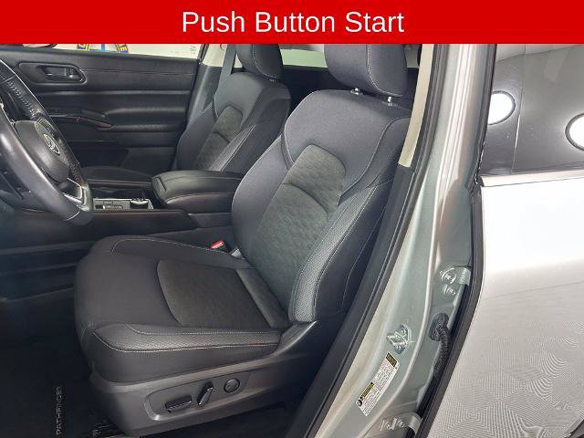 Used 2024 Nissan Pathfinder SV AWD/4WD image 11