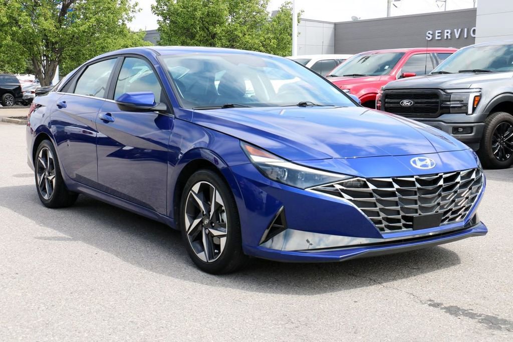 Used 2021 Hyundai Elantra Limited w/ Cargo Package FWD image 4