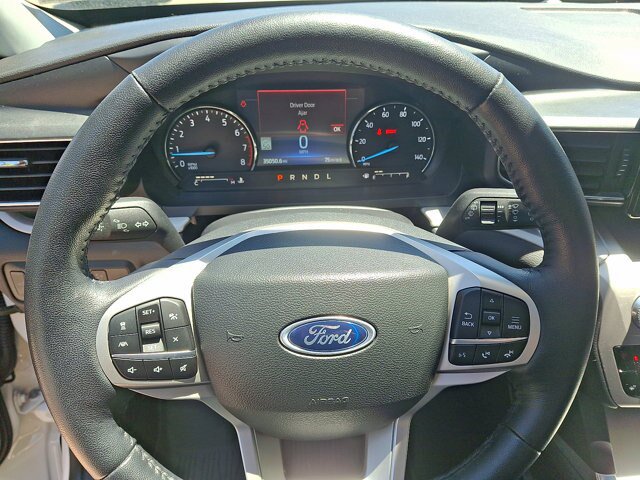 Certified 2023 Ford Explorer XLT w/ Equipment Group 202A AWD/4WD image 8