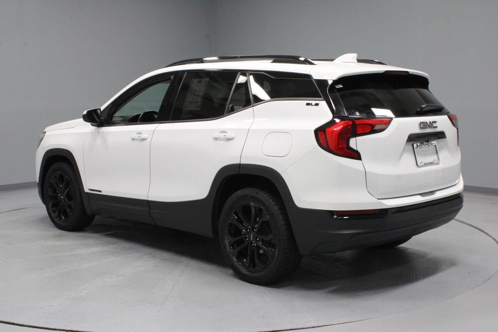 Used 2020 GMC Terrain SLE w/ Elevation Edition FWD image 8