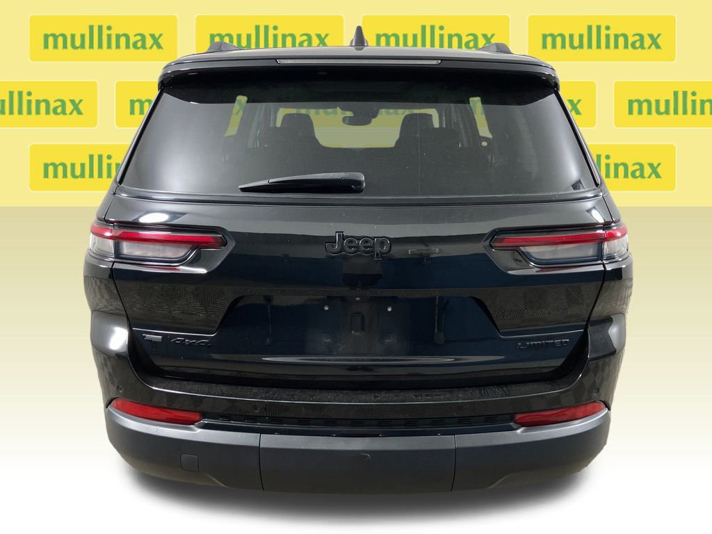 Used 2023 Jeep Grand Cherokee L Limited w/ Black Appearance Package image 4