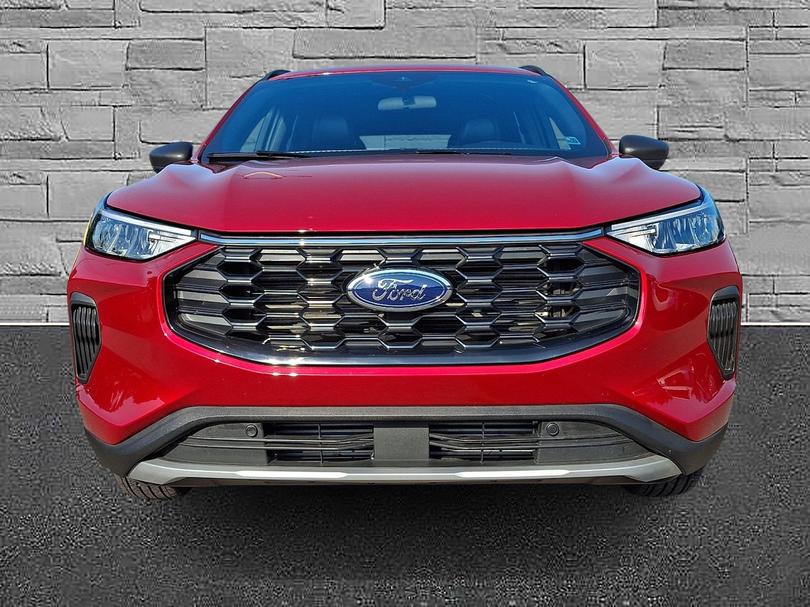 Certified 2025 Ford Escape ST-Line w/ Tech Pack #1 AWD/4WD image 3