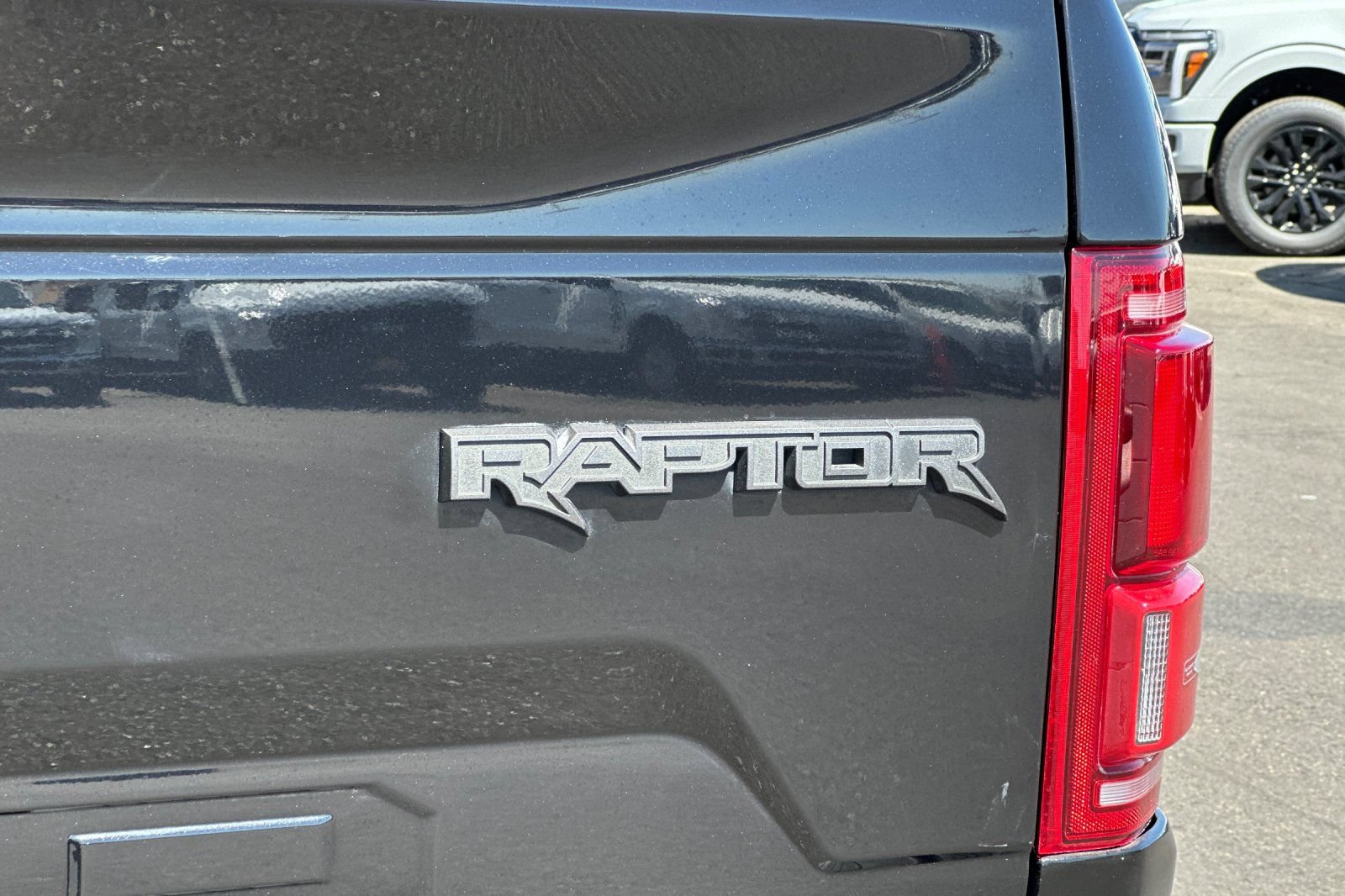 Certified 2019 Ford F150 Raptor w/ Equipment Group 802A Luxury AWD/4WD image 31
