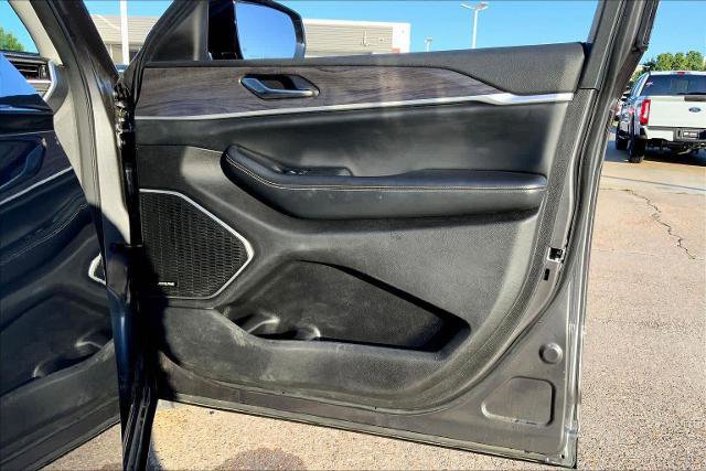 Used 2023 Jeep Grand Cherokee L Limited RWD image 23