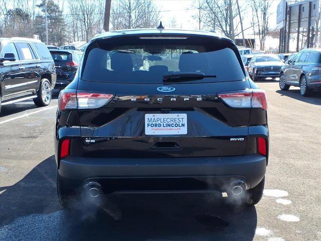 Certified 2022 Ford Escape SE w/ SE Sport Appearance Package image 4