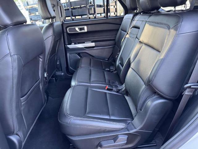 Certified 2022 Ford Explorer XLT w/ Equipment Group 202A image 27