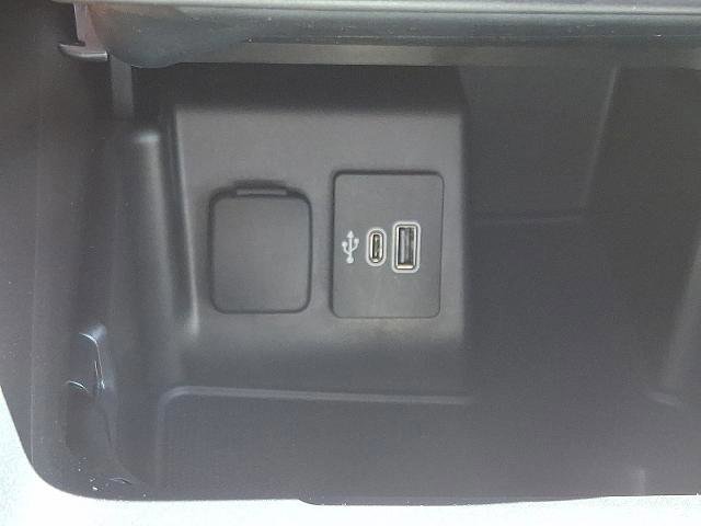 Certified 2025 Ford Explorer ST w/ Sun And Sound Package image 30