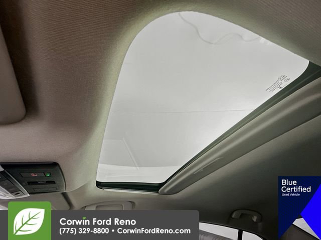 Used 2025 Nissan Sentra SR w/ SR Premium Package image 26