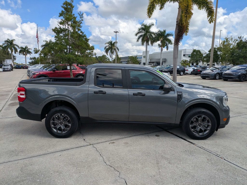 Certified 2024 Ford Maverick XLT FWD image 3