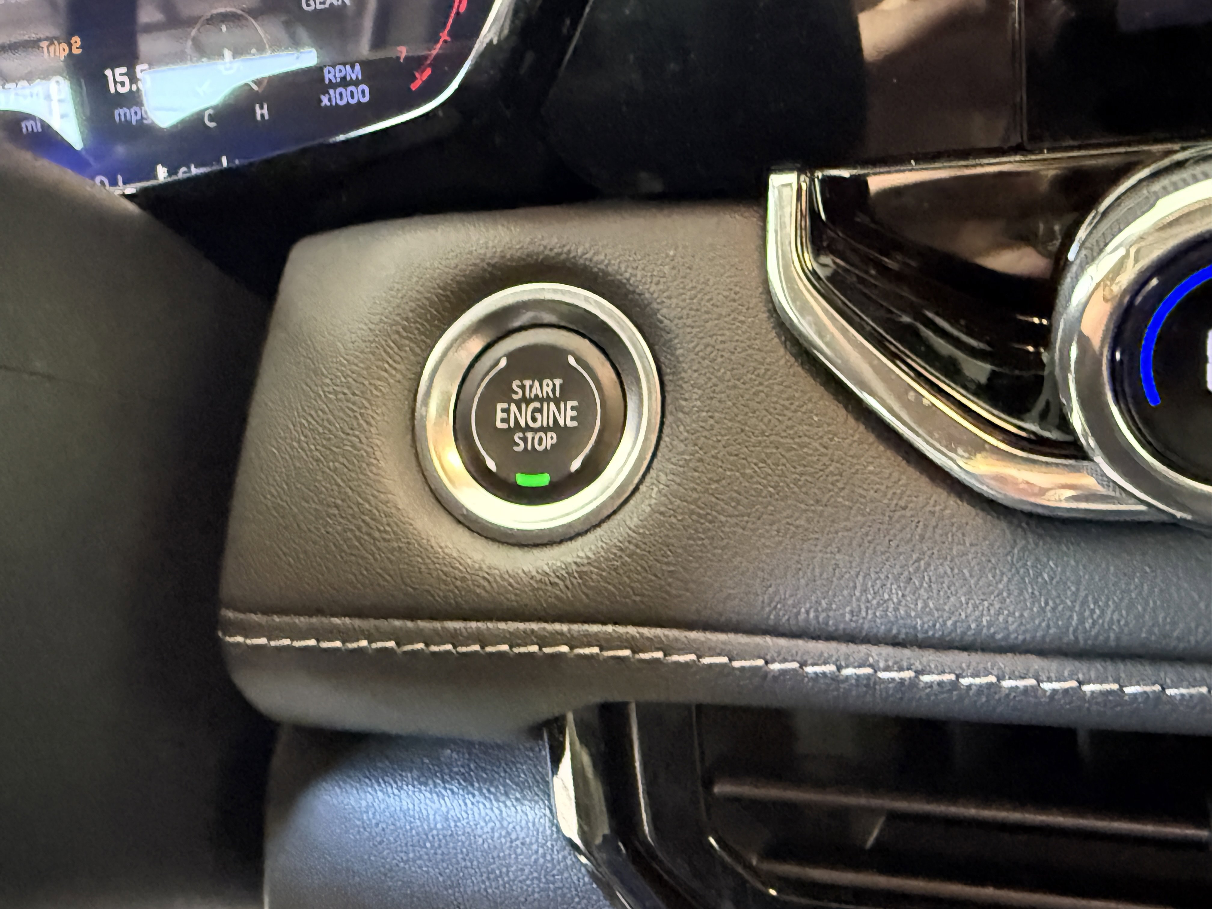 Used 2024 Chevrolet Colorado LT w/ LT Convenience Package II image 27