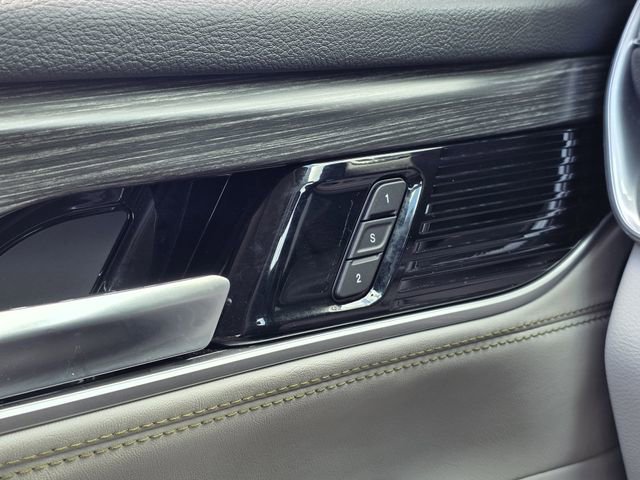 Used 2024 Jeep Wagoneer Series II w/ Premium Group I RWD image 17