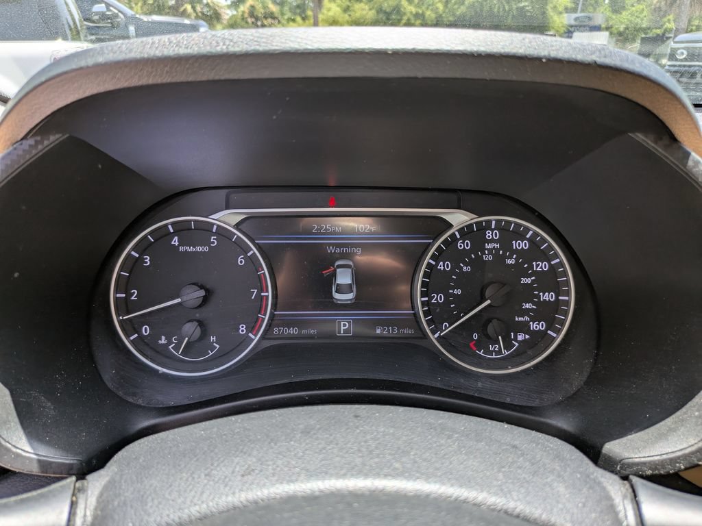 Used 2023 Nissan Sentra SV w/ SV Premium Package FWD image 32