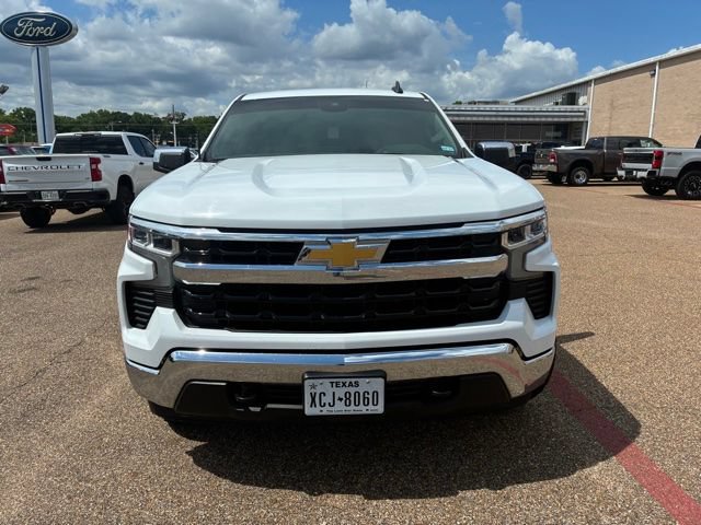 Used 2024 Chevrolet Silverado 1500 LT AWD/4WD image 2
