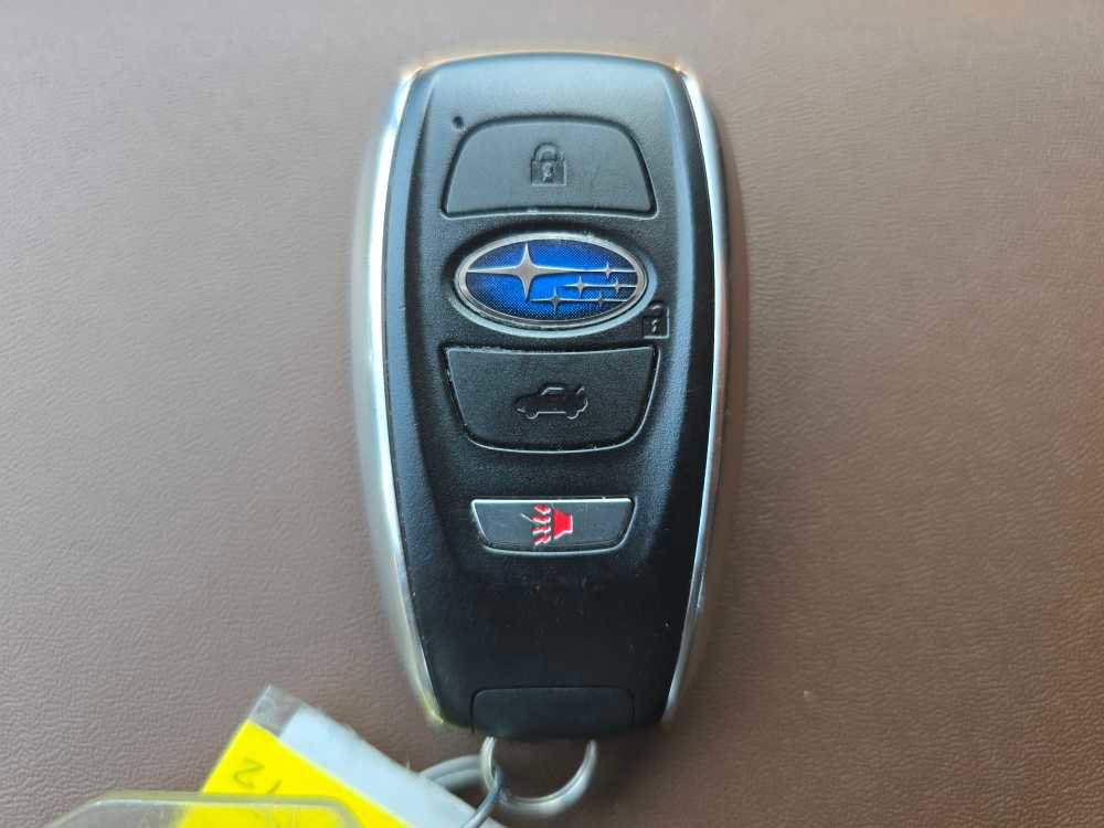 Used 2020 Subaru Outback Touring AWD/4WD image 21