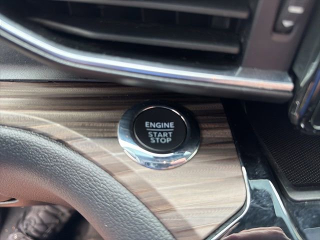 Certified 2022 Ford Explorer Limited RWD image 11