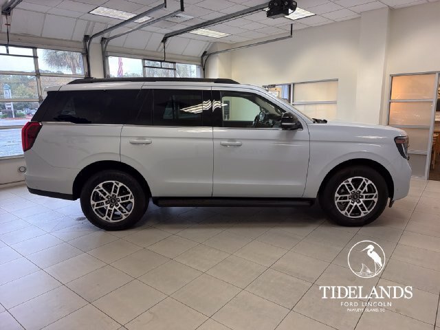 Certified 2025 Ford Expedition Active RWD image 10