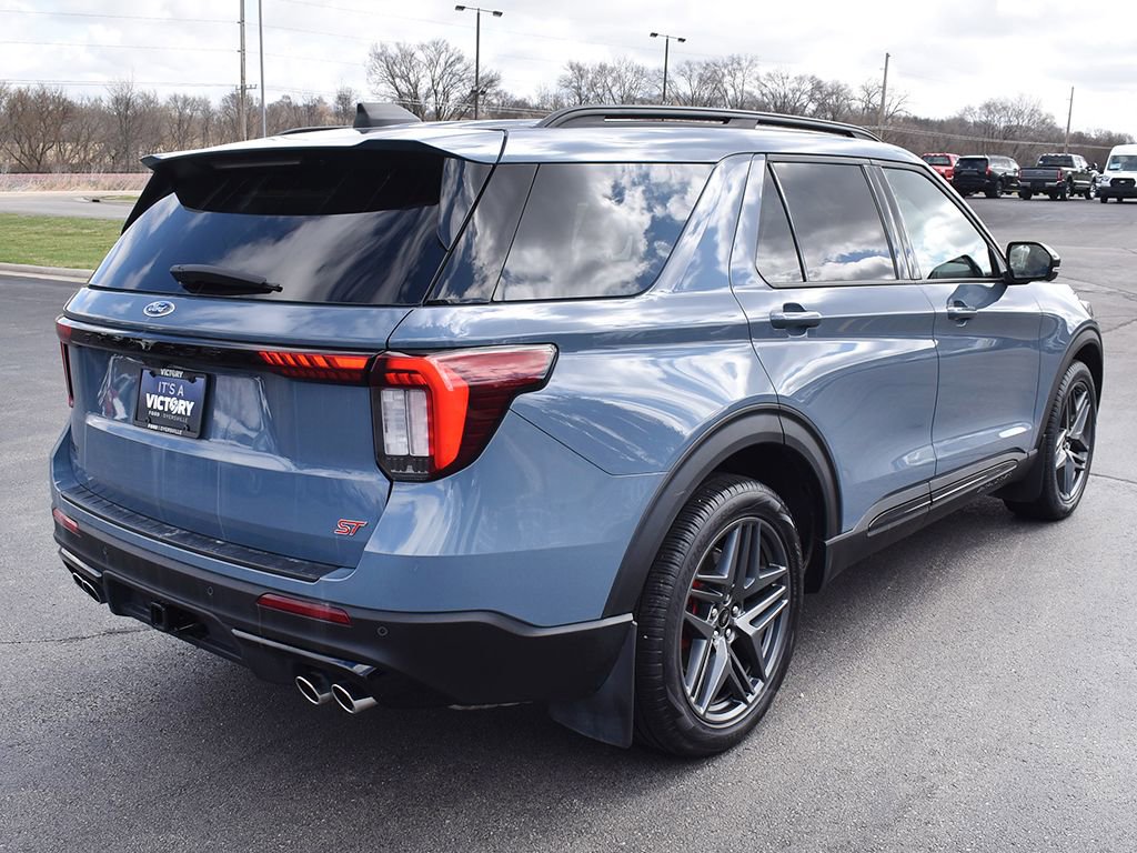 Certified 2025 Ford Explorer ST AWD/4WD image 15