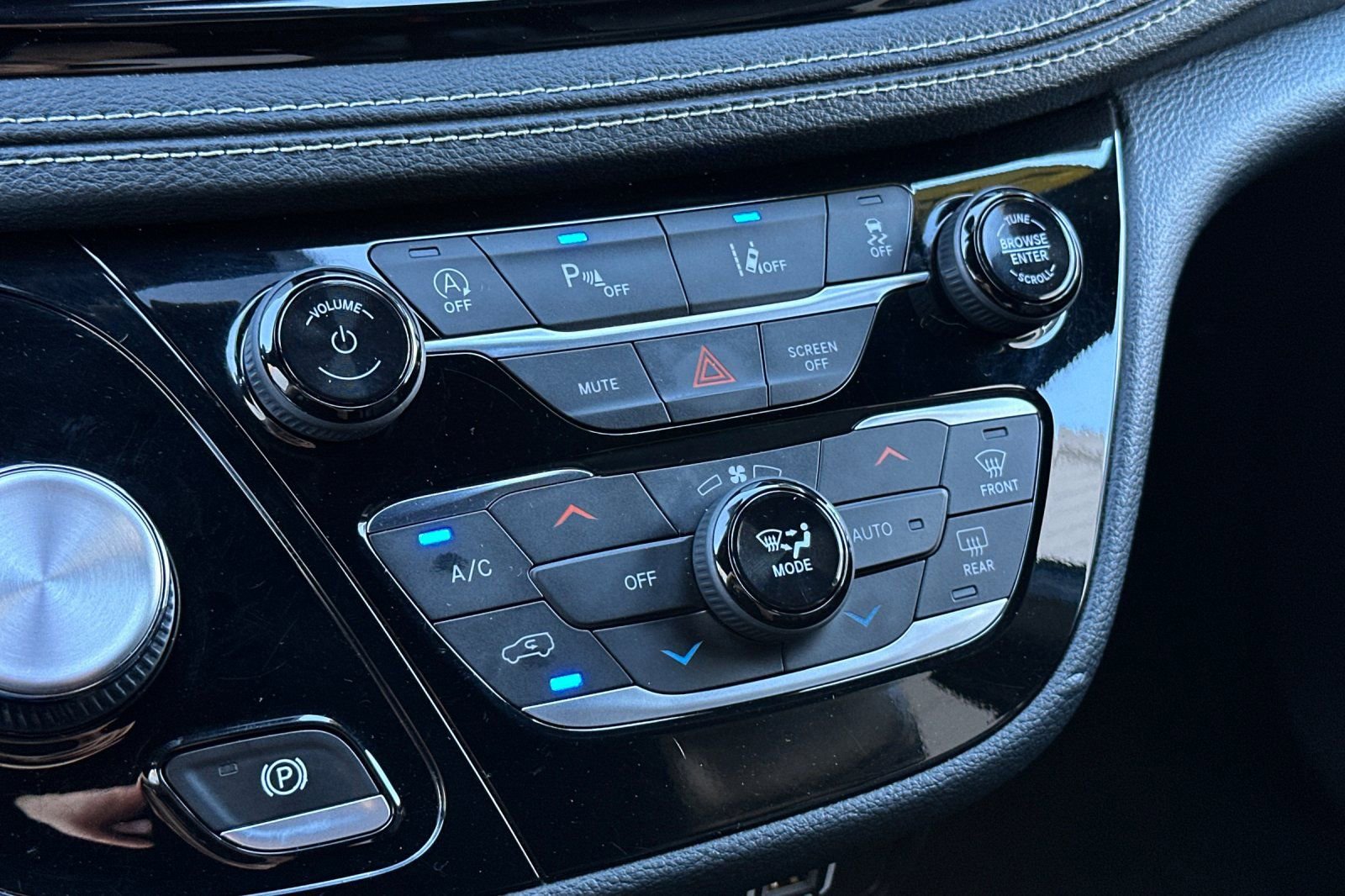 Used 2022 Chrysler Pacifica Touring-L w/ S Appearance Package image 20