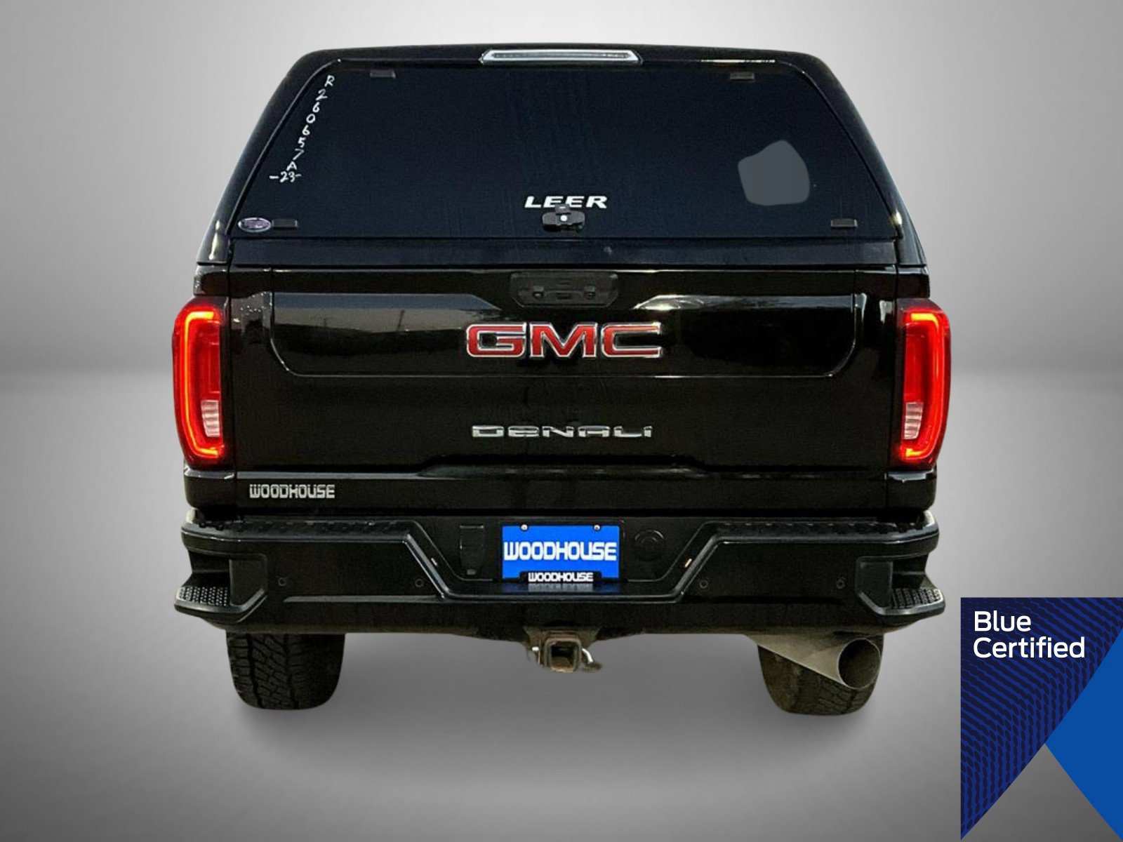 Used 2023 GMC Sierra 2500 Denali w/ Denali Black Diamond Edition AWD/4WD image 6