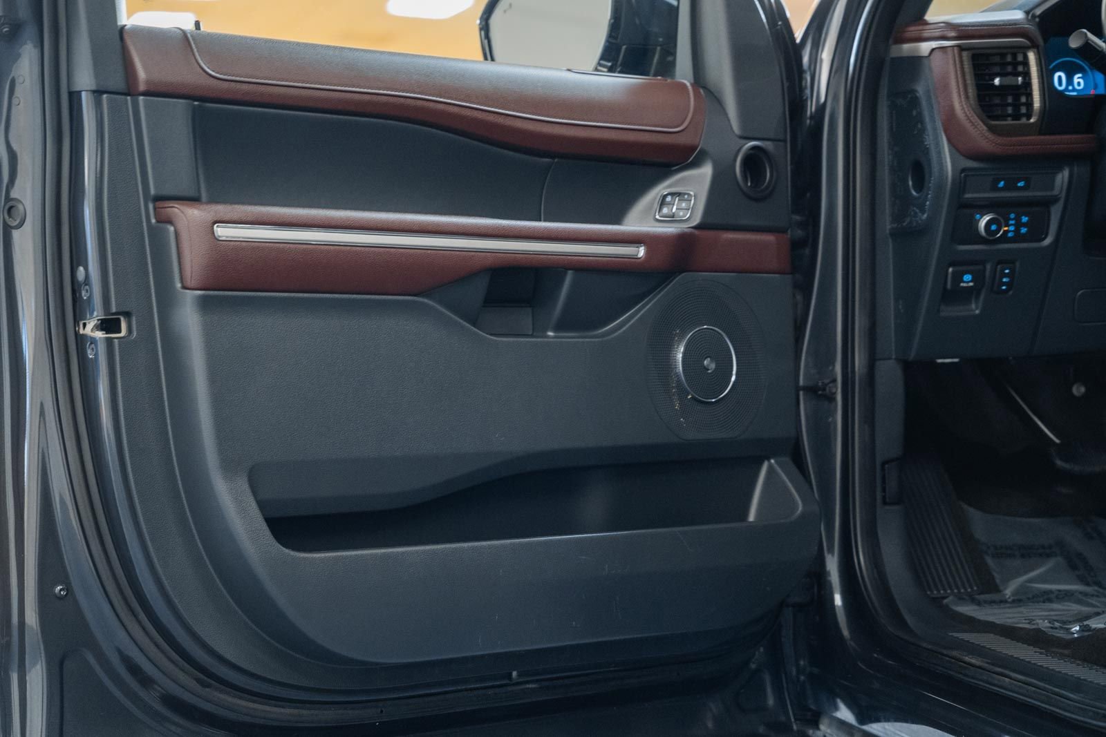 Certified 2022 Ford Expedition Max Limited image 48