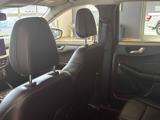 Certified 2023 Ford Escape Platinum AWD/4WD image 24