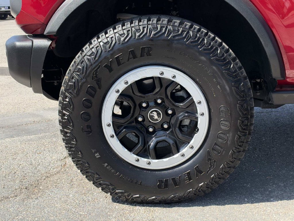 Certified 2025 Ford Bronco Badlands AWD/4WD image 10