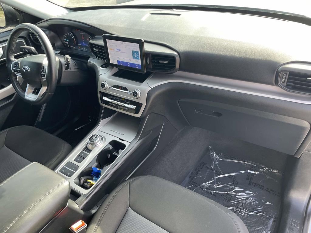 Certified 2023 Ford Explorer XLT image 29