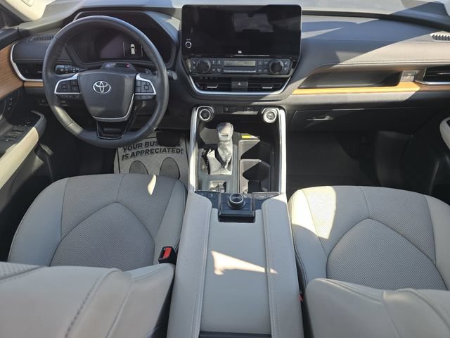 Used 2026 Toyota Grand Highlander AWD image 21