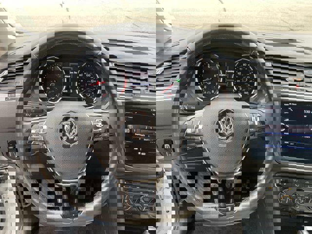 Used 2019 Volkswagen Tiguan SE image 14