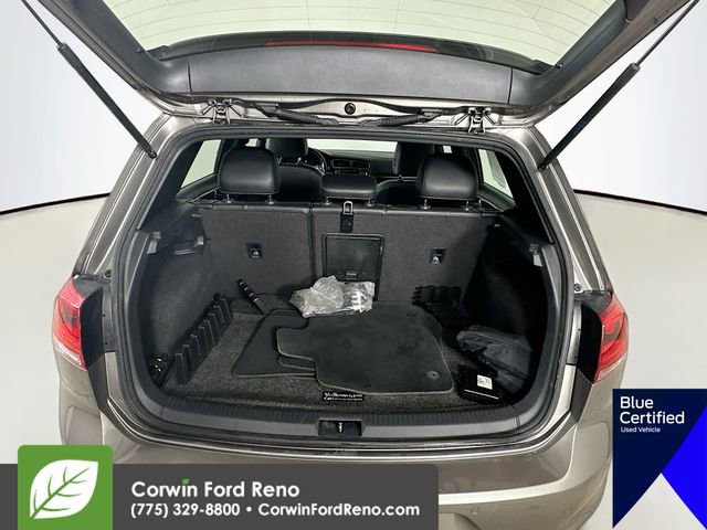 Used 2017 Volkswagen Golf R 4-Door image 29