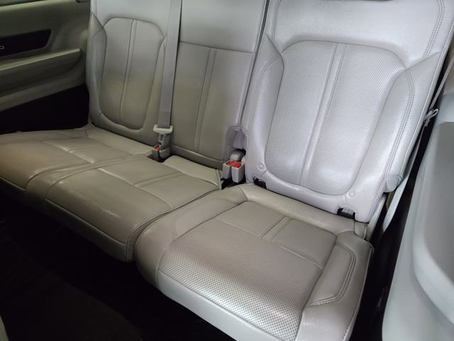 Used 2024 Jeep Wagoneer L 2WD w/ Premium Group I image 33