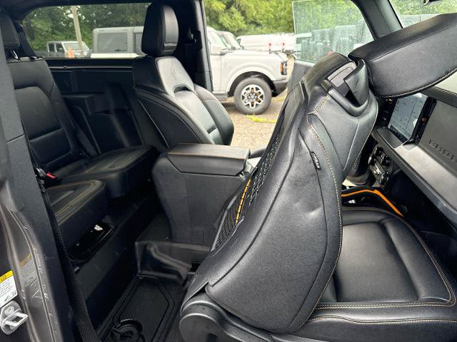 Certified 2024 Ford Bronco Badlands AWD/4WD image 11