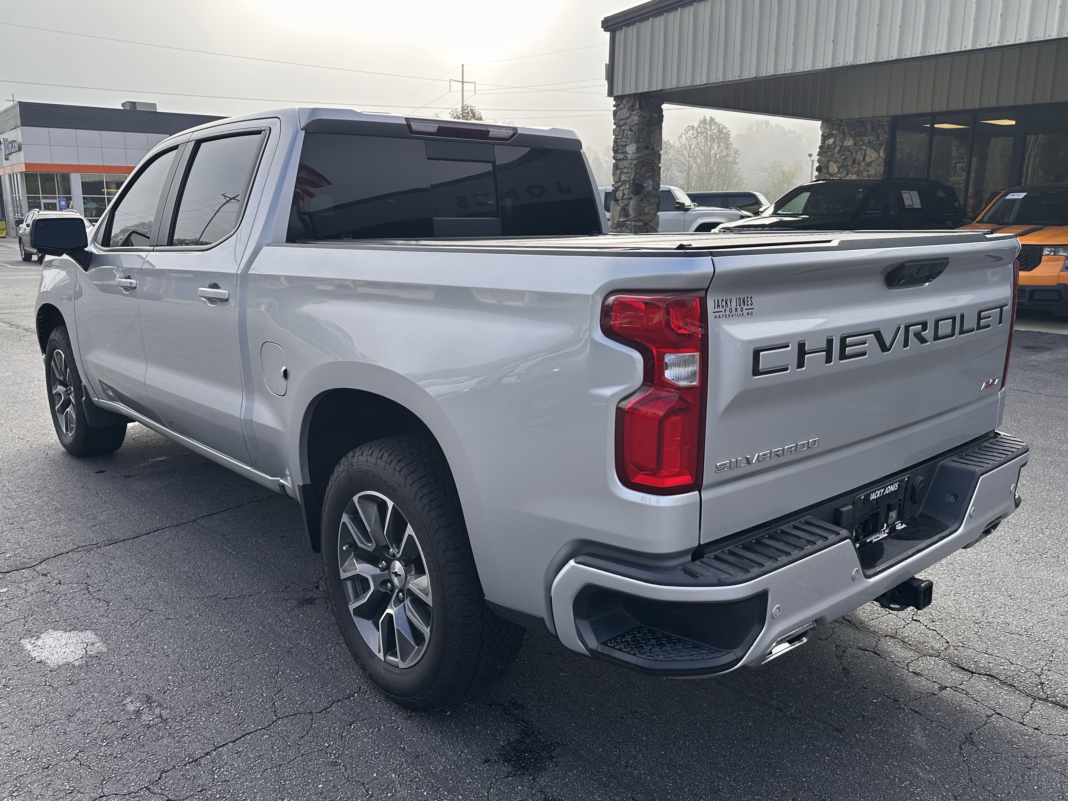Used 2022 Chevrolet Silverado 1500 RST AWD/4WD image 8